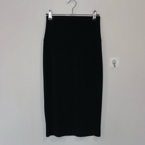Normal Kamali Straight Knee Length Skirt - Picture 4 of 12